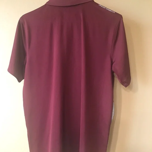 Under Armour youth XL loose Heatgear maroon polo like new - Picture 3 of 3